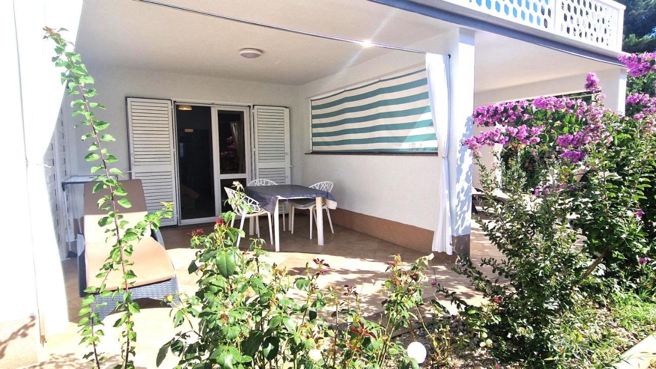 Garden Apartments Krk Town Esterno foto