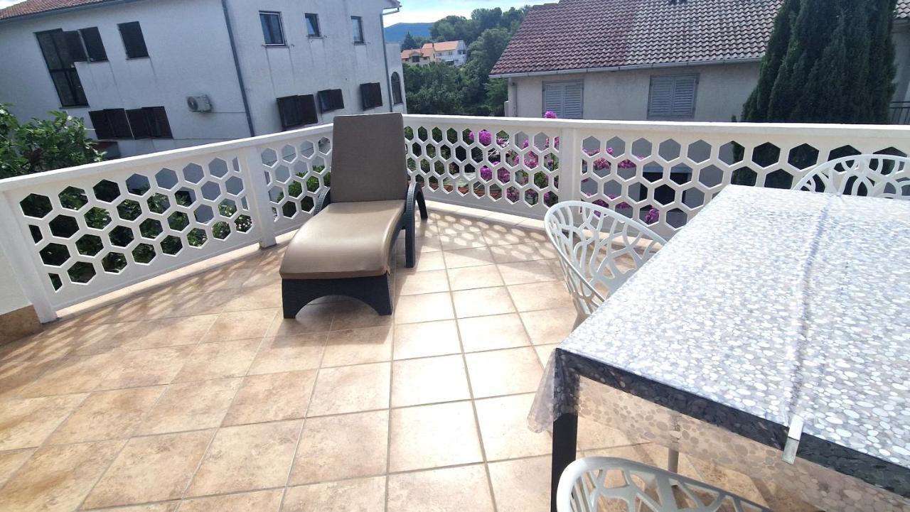Garden Apartments Krk Town Esterno foto